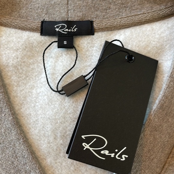 Rails NWT Omi Sweatshirt | Size Small - Picture 9 of 11